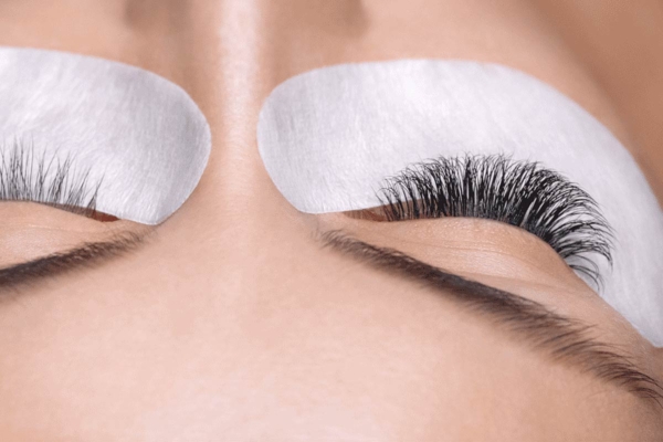 Classic Vs Volume Vs Hybrid Lashes What Are The Best Eyelash Extensions Eyelashes 1213