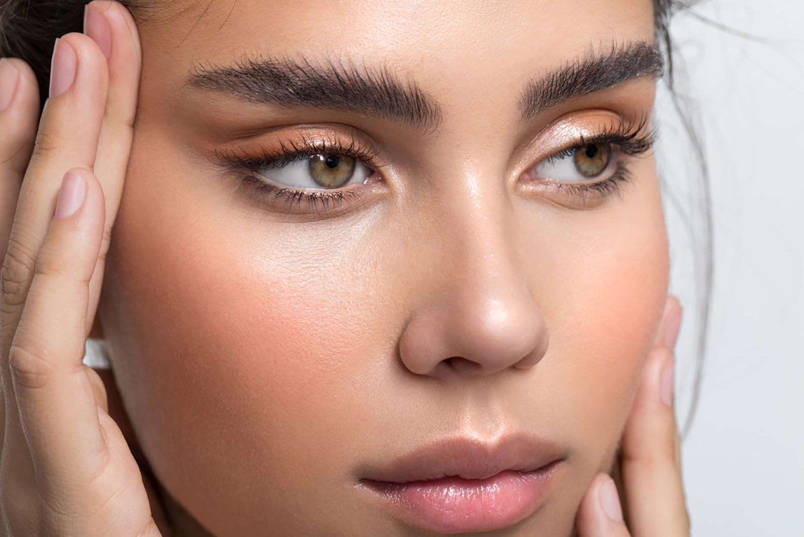 Eyebrow Lamination: Achieving Perfectly Sculpted Brows