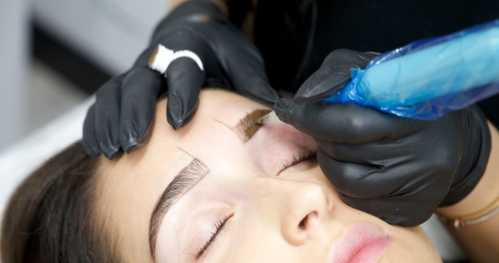 Eyebrow Tattooing Session